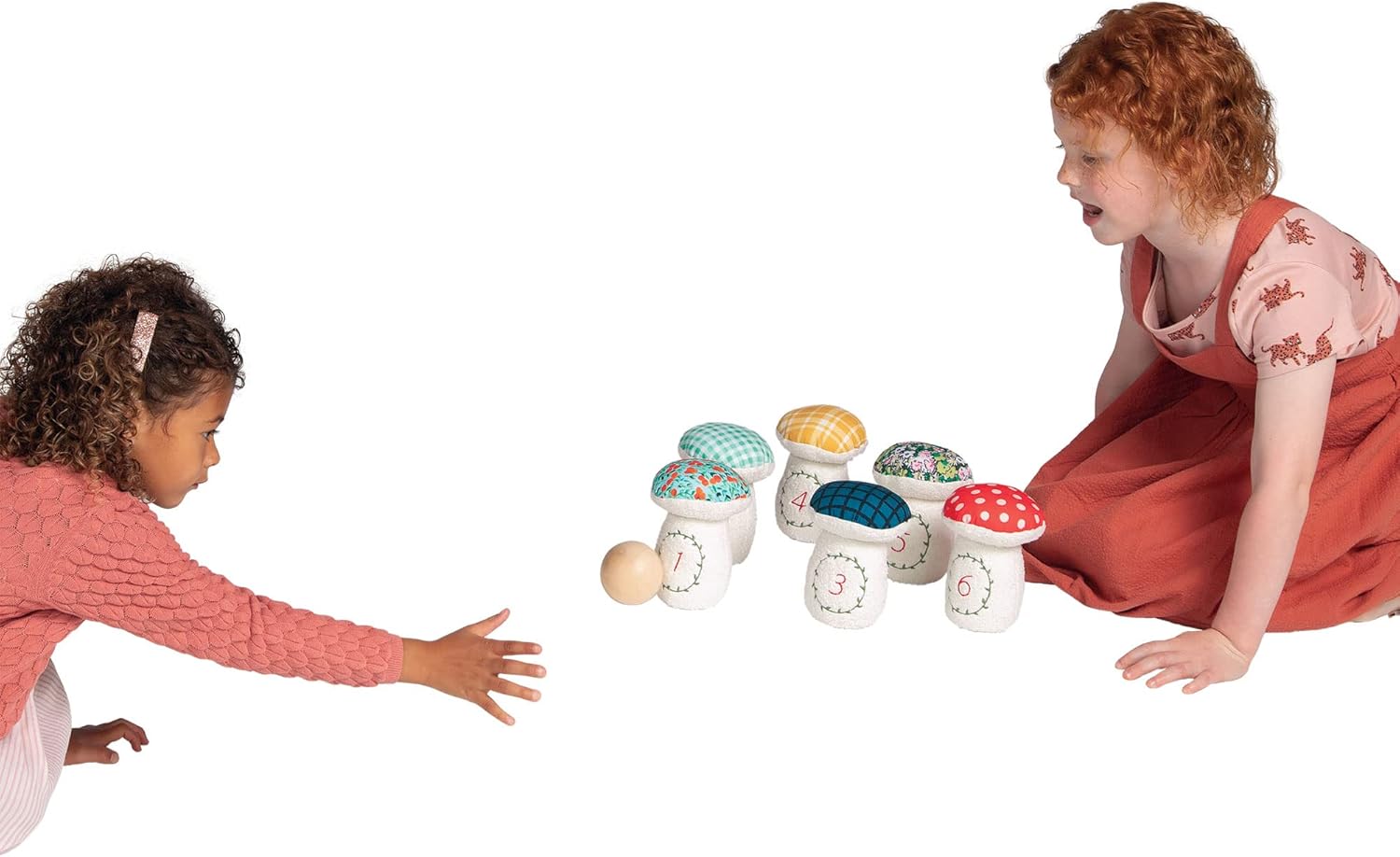 71qgtOstyhL._AC_SL1500_.jpg Manhattan Toy Decorative 8-Piece Soft Toadstool Junior Bowling Set for Kids 3 Years and Up - Image 4