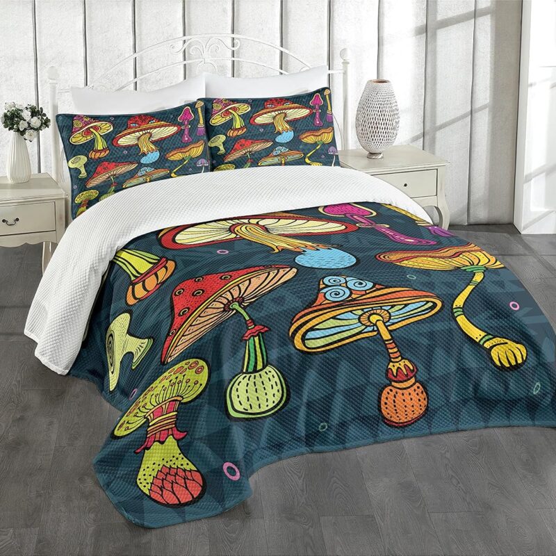Lunarable Mushroom Bedspread, Mushrooms Ornate Doodles Swirls Eyes Psychedelic Botany and Growth, Decorative Quilted 3 Piece Coverlet Set with 2 Pillow Shams, King Size, Dark Teal