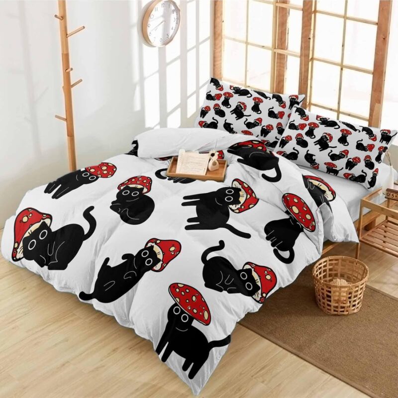 Queen Duvet Covers Black Cat Mushroom Cap on White 3-Piece Bedding Sets Luxury Soft Microfiber Bed Comforter Protector with Pillow Cases All Seasons Use for Women Men Girl Boy Cartoon Cute Cats