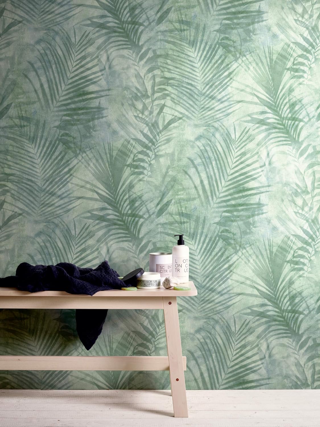 81UD99v-VFL._AC_SL1500_.jpg Palm Wallpaper Neue Bude 2.0 Ed. II Non-Woven Wallpaper 10.05 m x 0.53 m Green Blue Grey Made in Germany by Livingwalls 374111 37411-1 - Image 3