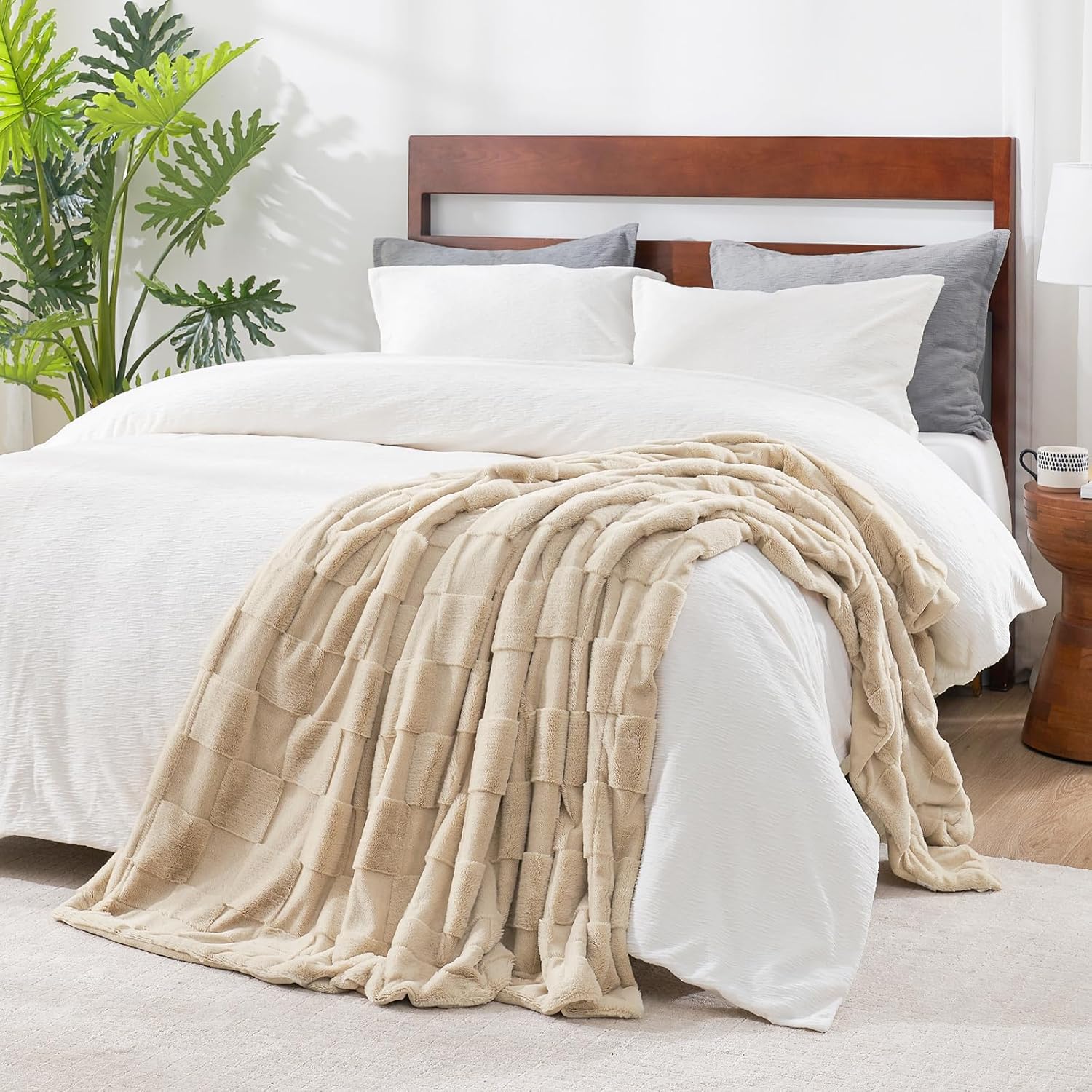 81W03vH1T7L._AC_SL1500_.jpg Cozy Bliss Tan Checkered Faux Rabbit Fur Throw Blanket, Lightweight Fleece Soft Fuzzy Fluffy Minky Furry Blankets for Couch, Bed (50 * 60 Inches Beige) - Image 5
