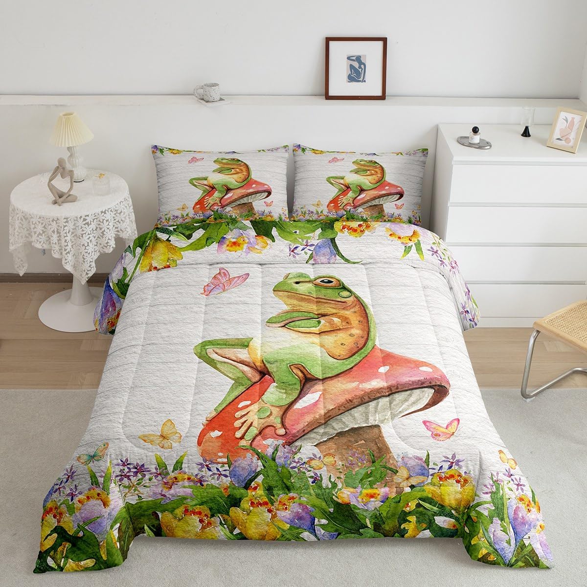 71-022sRwwL._AC_SL1200_.jpg Feelyou Frog Bedding Set Kids Kawaii Comforter Set Frog Mushrooms Comforter Cover Set for Boys Room Botanica Cute Mushroom Decor Green Red Duvet Set Twin Size 2Pcs Quilt Set with 1 Pillow Case