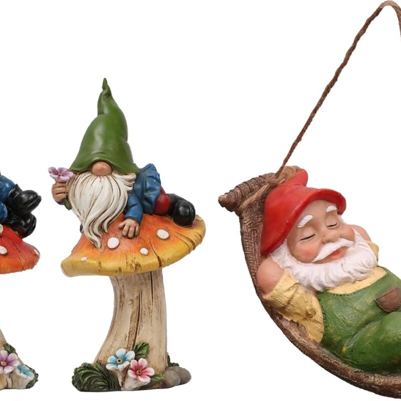 TERESA'S COLLECTIONS Garden Gnomes Statues for Yard Decor, Set of 2 Cute Gnomes on Mushroom Statues for Outdoor Patio Porch Lawn, Ideal Gift for Spring, Birthday, Housewarming and Mom Mother Day