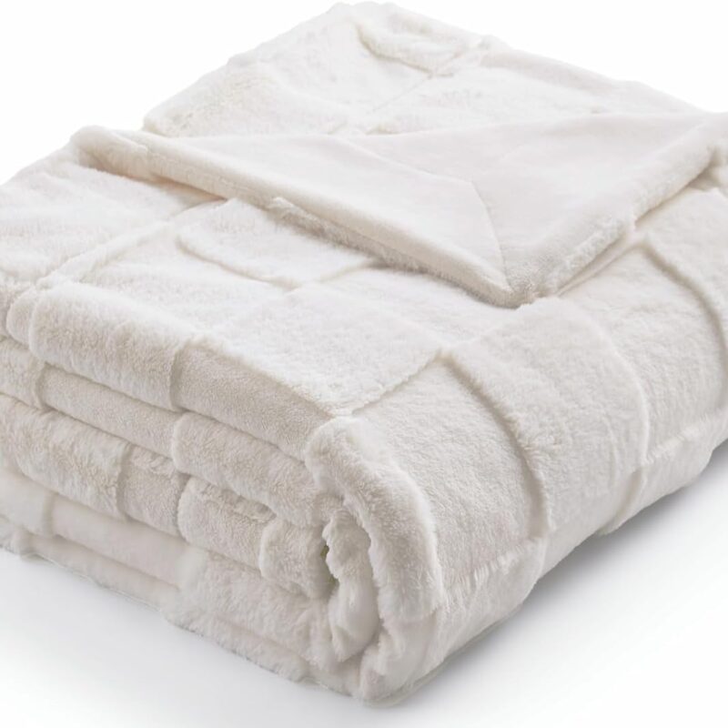 Cozy Bliss Checkered White Faux Rabbit Fur Throw Blanket, Soft Fuzzy Fluffy Minky Cream Furry Blankets for Couch, Bed (50 * 60 Inches Ivory)