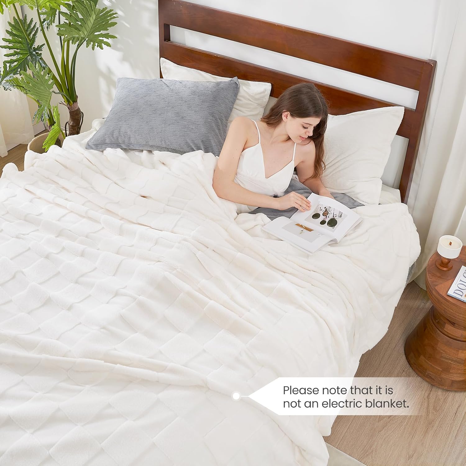 71e9NU7WjWL._AC_SL1500_.jpg Cozy Bliss Checkered White Faux Rabbit Fur Throw Blanket, Soft Fuzzy Fluffy Minky Cream Furry Blankets for Couch, Bed (50 * 60 Inches Ivory) - Image 3