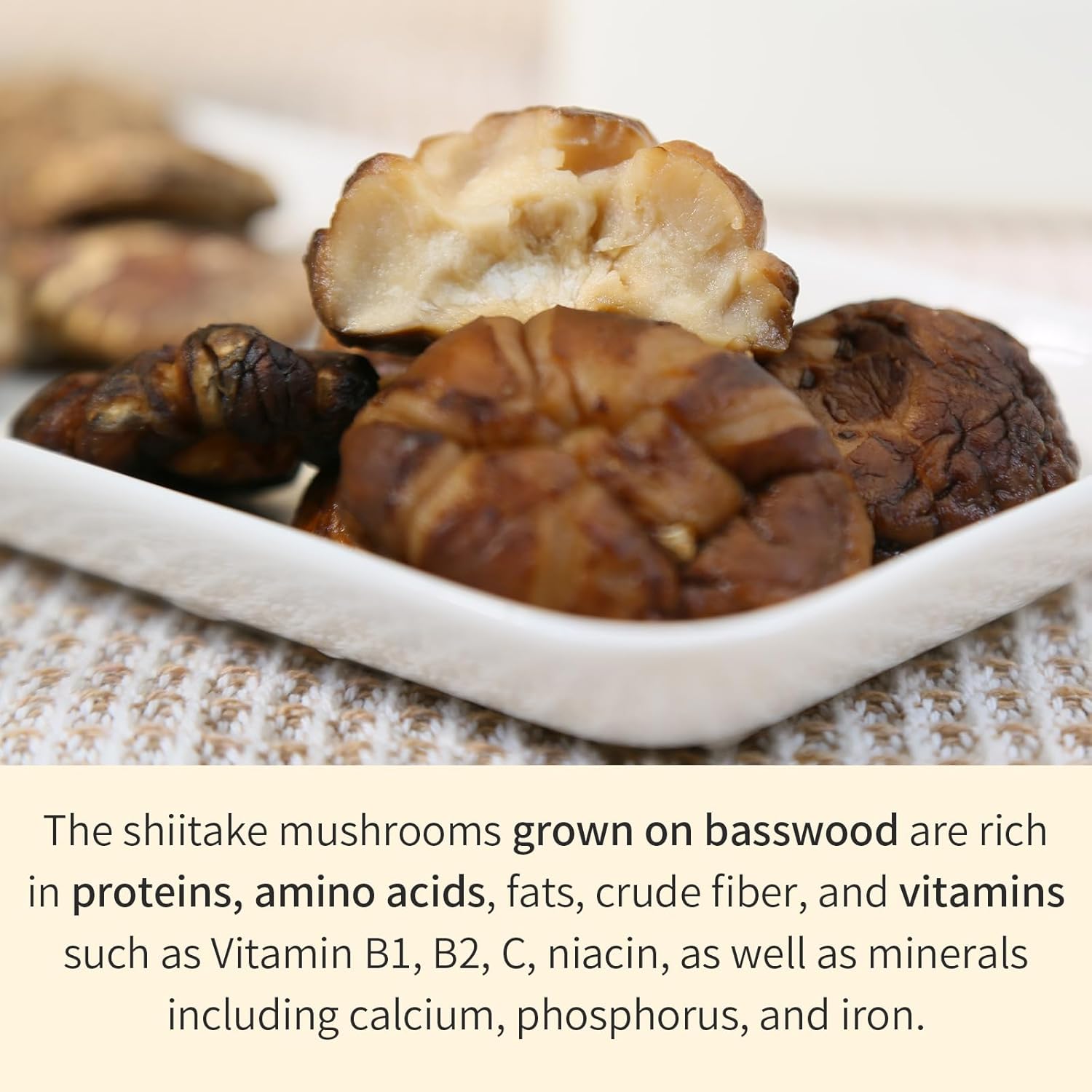 71pqnk4jOKL._SL1500_.jpg Wanhua Hall Dried White Fungus Mushroom Snow Fungus 银耳& Dried Shiitake Mushrooms Premium Grade 香菇 花菇 - Image 7