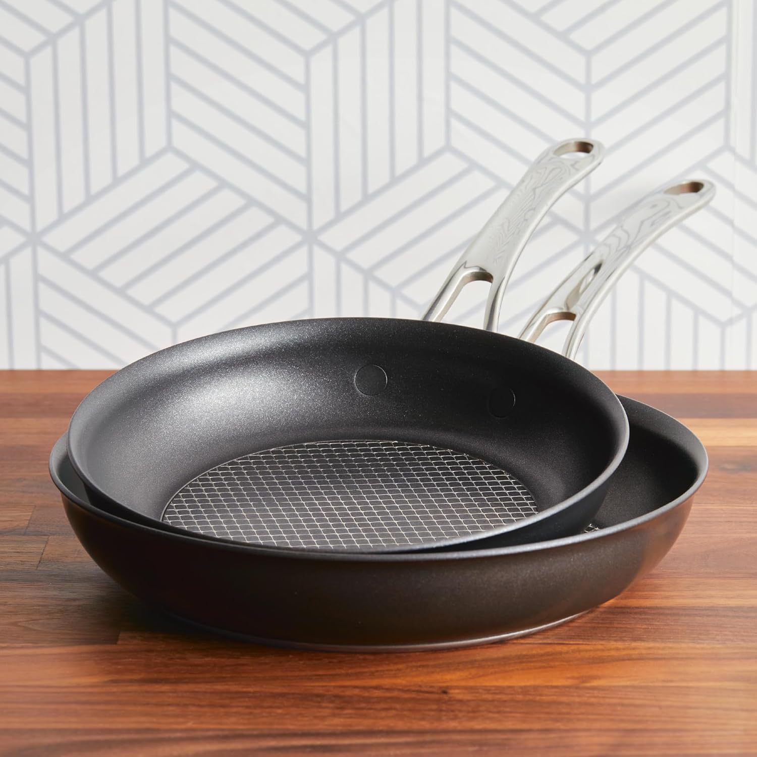 81Q9WnbSHZL._AC_SL1500_.jpg Anolon X Aluminum Nonstick Cookware Frying Pans/Skillet Set, 8.25 Inch and 10 Inch - Dark Gray - Image 2