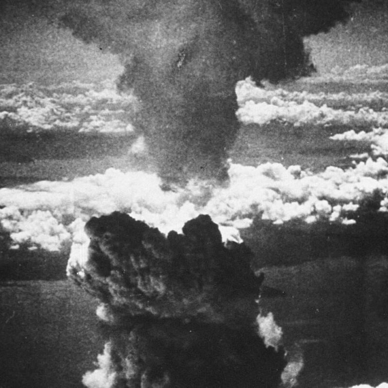 ConversationPrints Nagasaki Mushroom Cloud Atomic Bomb POSTER PICTURE PHOTO PRINT BANNER