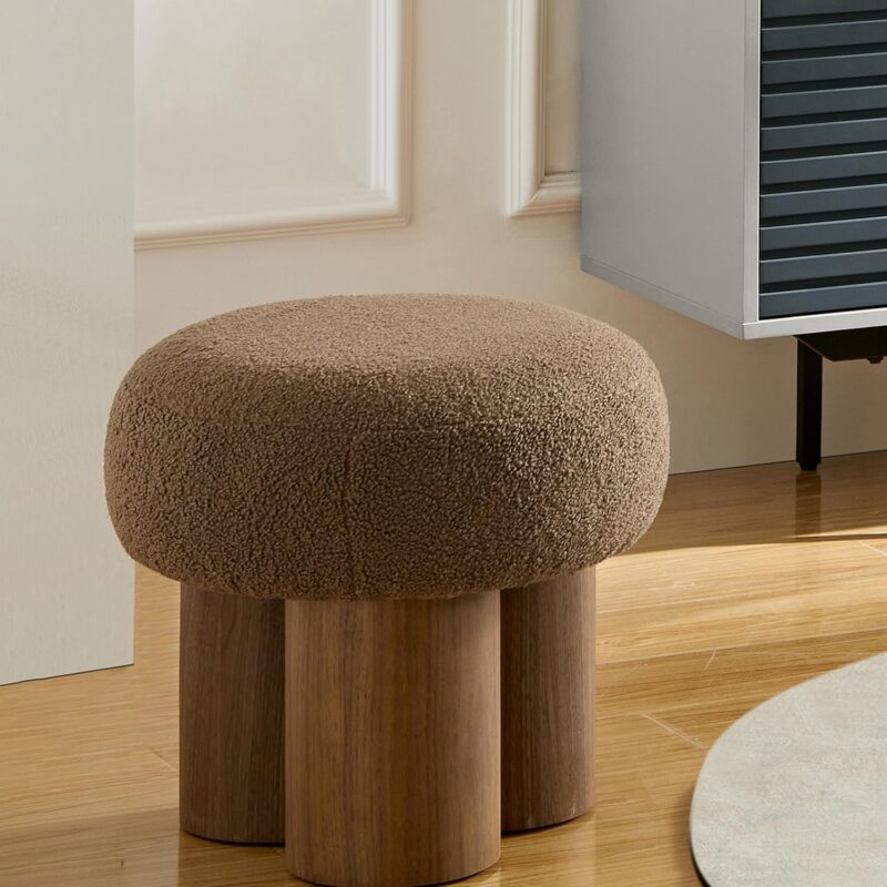 Living Room Ottoman Foot Stool, 17” Round Mid Century Modern Ottoman with Bouclé Teddy Fabric & Solid Wood Legs, Entryway Foot Rest for Couch, Vanity Seat, Bedroom Bench (Camel)
