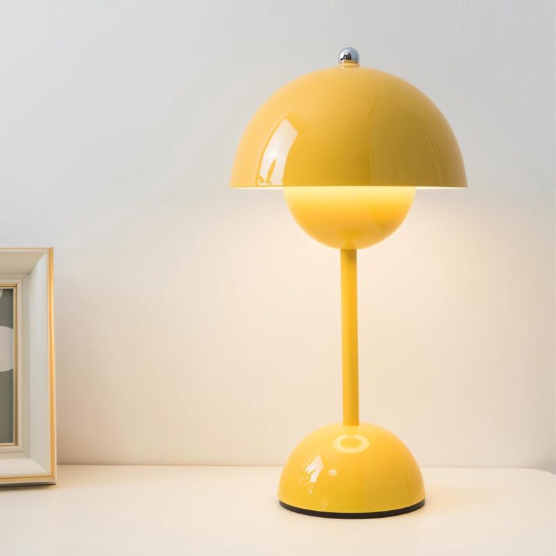 Modern Mushroom Table Lamp Cartoon Iron LED Bedside Lamp Nordic Round Metal Lamp Body Nightstand Lamps for Living Room, Bedroom Study Room Home Office (Yellow)