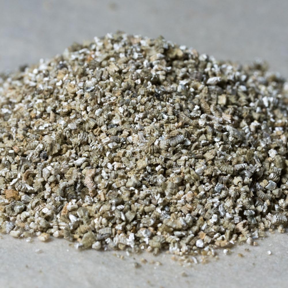 71xx9wxNw7L._AC_SL1000_.jpg Organic Fine Vermiculite - 4 Cubic Feet, 2-Pack (102 Quarts) - Soil Amendment for Gardens, Essential for Mushroom Cultivation and Indoor Plants