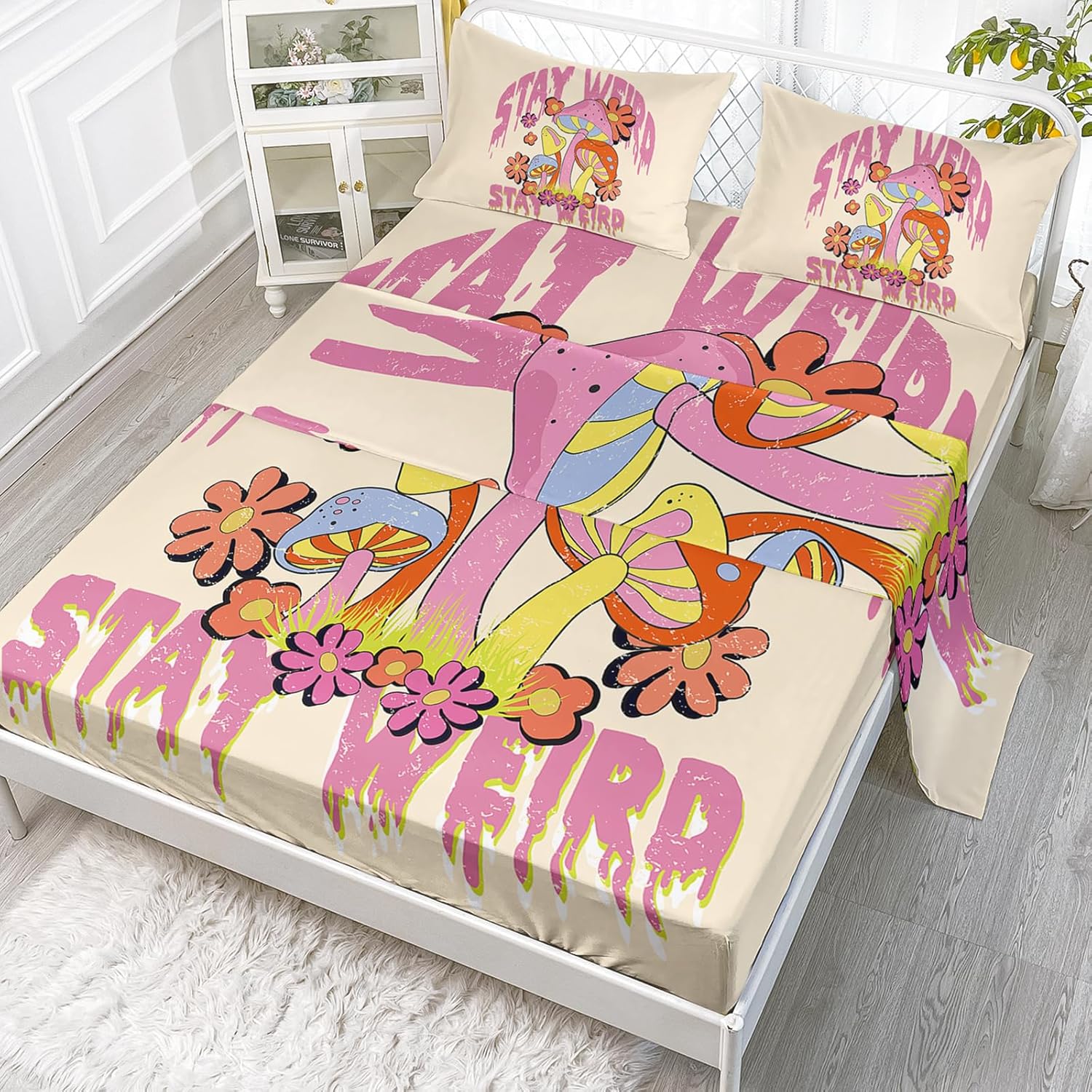 81BwAzobN5L._AC_SL1500_.jpg Axolotl Pink Mushroom Bedding - Queen Size, Floral Sheets for Kids & Teens, 1 Flat Sheet, 1 Fitted Sheet, 2 Pillowcases
