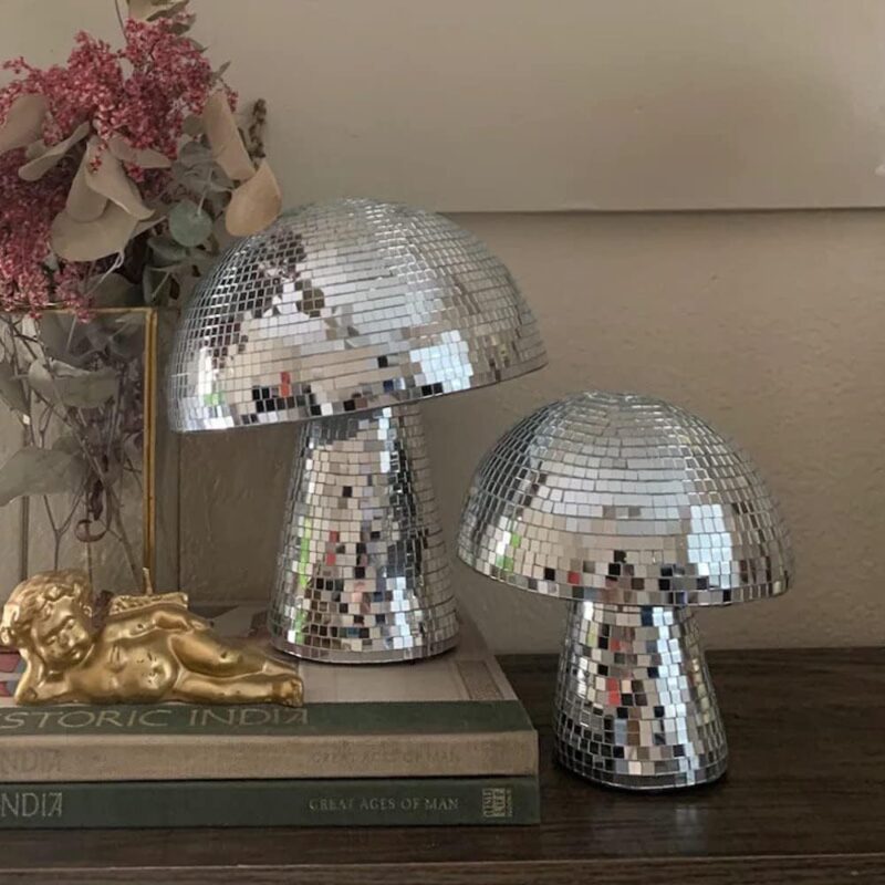 Mushroom Disco Ball, Funky Mushroom Décor, Boho Mirror Décor, Unique Whimsy Centerpieces, Funky Disco Ball Mushroom Retro Ornament (7 * 7 * 9''H)
